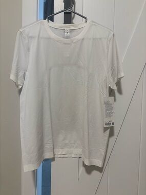 🤍Lululemon Swiftly Relaxed updated fit SS